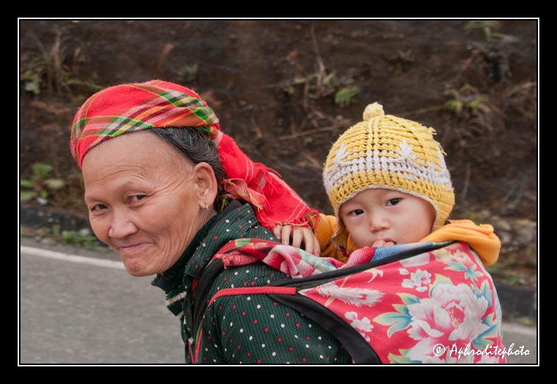25 Hmong's portraits